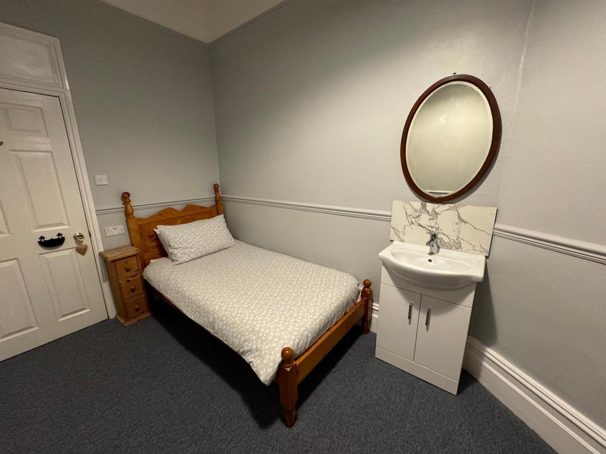 The Elms Guest House Bristol Filton Экстерьер фото
