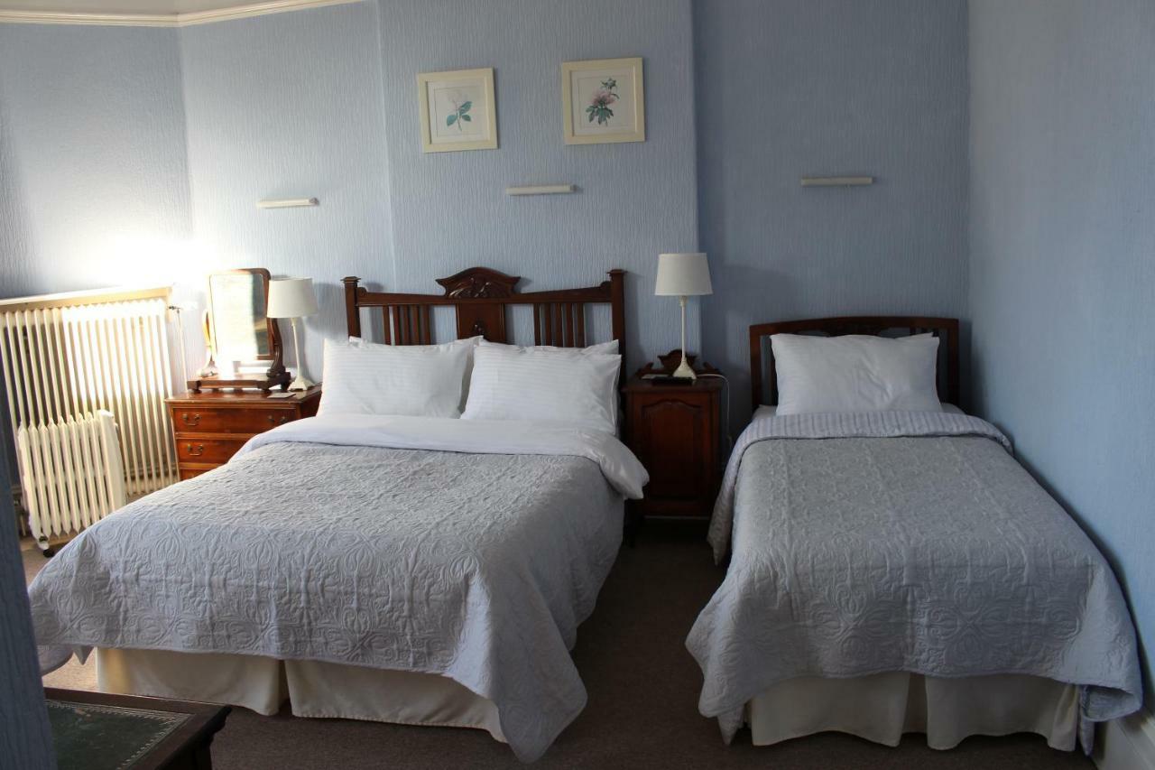 The Elms Guest House Bristol Filton Экстерьер фото